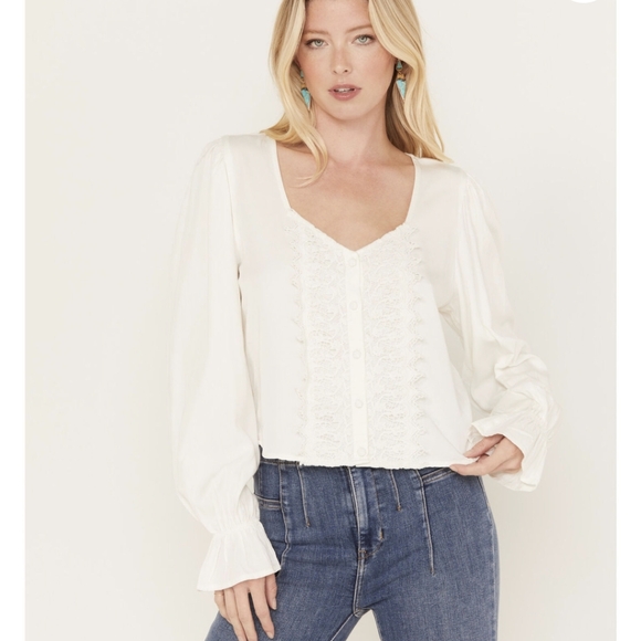 NWT Wrangler Retro Women's Button Front with Crochet Detail Blouse. - Picture 4 of 16